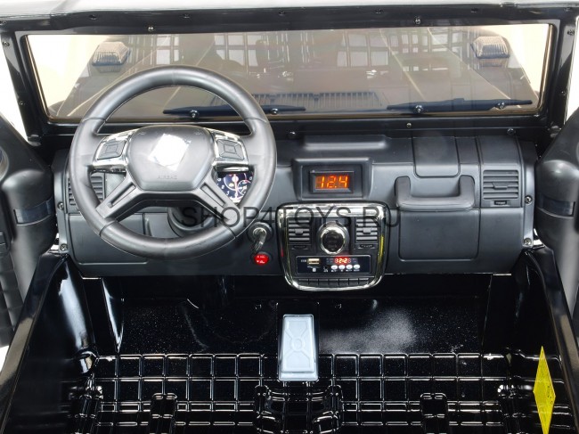Двухместный электромобиль Mercedes Benz G63 6x6 4WD - ABL1801-BLACK-PAINT Двухместный электромобиль Mercedes Benz G63 6x6 4WD - ABL1801-BLACK-PAINT