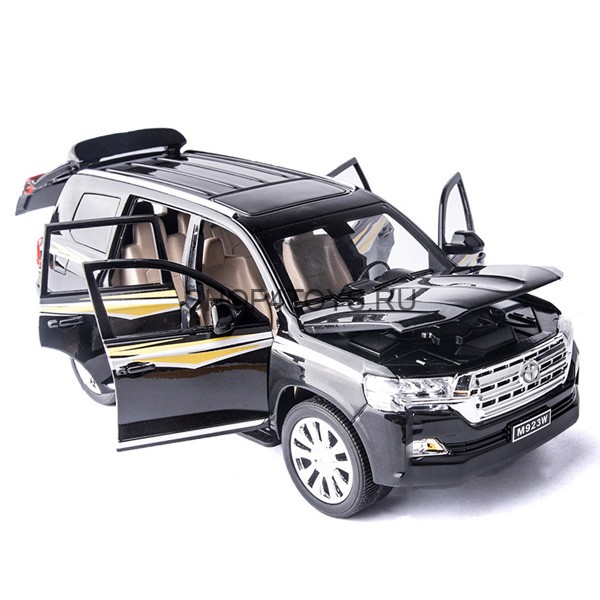 Металлическая модель Toyota Land Cruiser White 1:24 (свет, звук, инерция) - M923V Металлическая модель Toyota Land Cruiser White 1:24 (свет, звук, инерция) - M923V