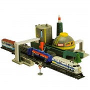 Железная дорога со станцией загрузки воды, длина полотна 670 см - BSQ-2087 Железная дорога со станцией загрузки воды, длина полотна 670 см - BSQ-2087