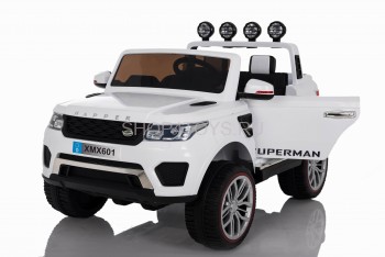 Детский электромобиль Range Rover Sport White 4WD 12V 2.4G - XMX601-W-AIR Детский электромобиль Range Rover Sport White 4WD 12V 2.4G - XMX601 - это внедорожник с полным приводом и надувными резиновыми колесами.