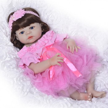 Кукла реборн принцесса Кукла реборн девочка силиконовая, младенец, выглядит как настоящий ребенок, можно купать, можно делать прически. Купить недорого куклу реборн силиконовую можно в нашем магазине.