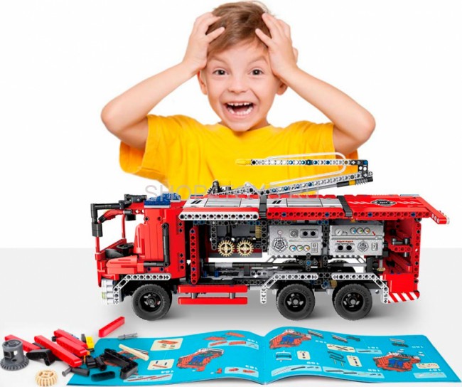 Конструктор QiHui Technic Пожарная машина 2в1 (1288 деталей, стреляет водой, пульт) - QH6805
