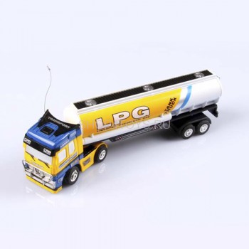 Радиоуправляемый грузовик Fuel Tank 1:96 - 2011A1-4 Новейшая модель - игрушка фура. Радиомодель укомплектована всем необходимым для запуска.